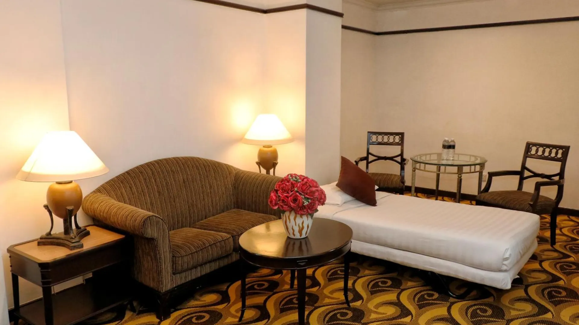 Mardhiyyah Hotel And Suites Shah Alam